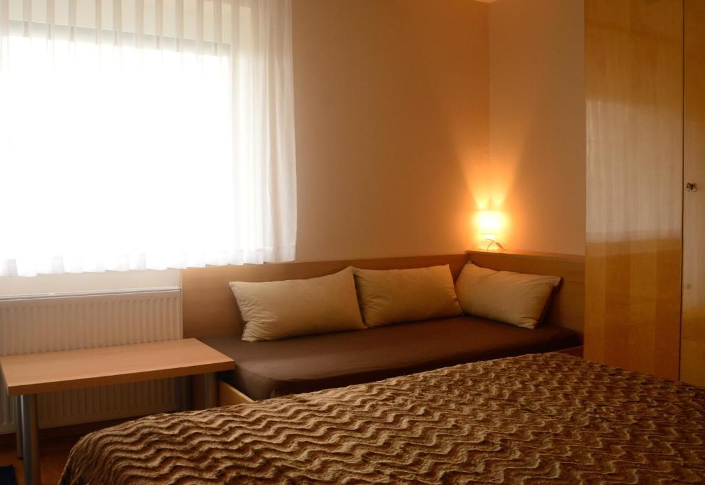 Rooms-Apartments Stojanovic Bled Bilik gambar